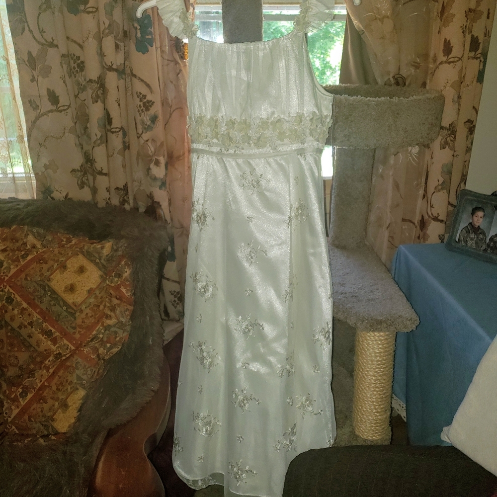 Girls Bonnie Jean-young formal dress
